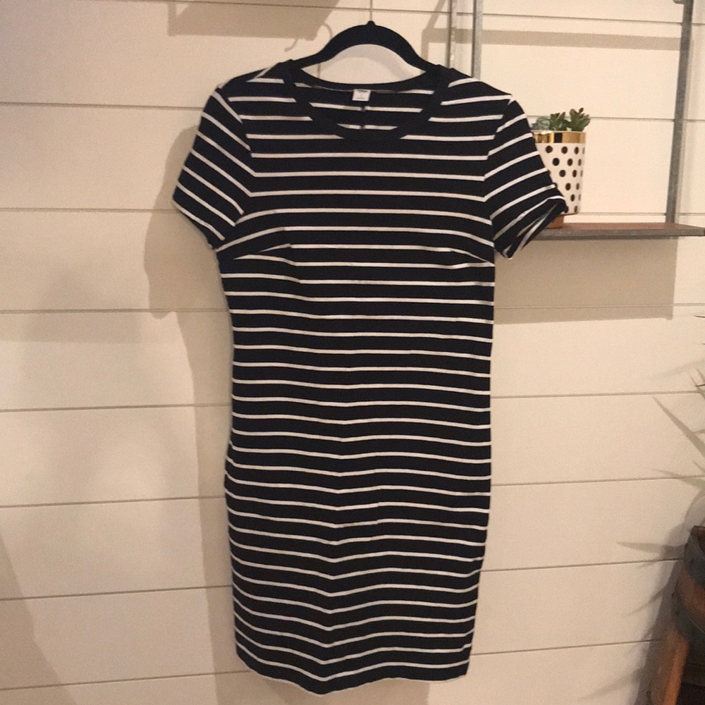 Old Navy Black and White Striped Dress - Small
